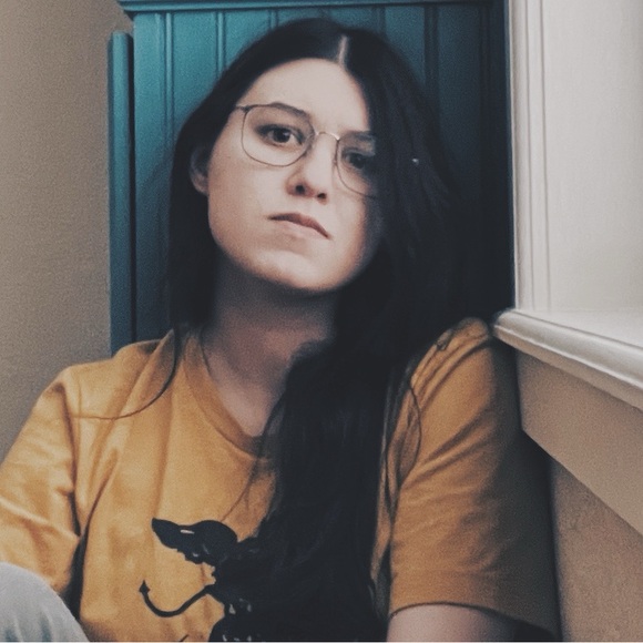 Meet your Posher, Kaitlin - Picture 1 of 1